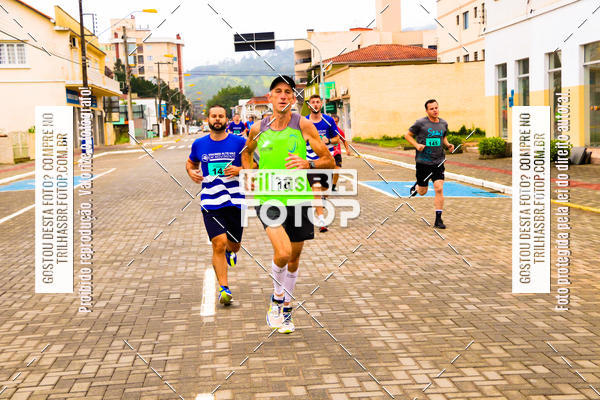 Buy your photos of the event2 Viacredi Alto Vale em Movimento on Fotop