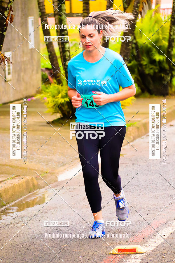 Buy your photos of the event2 Viacredi Alto Vale em Movimento on Fotop