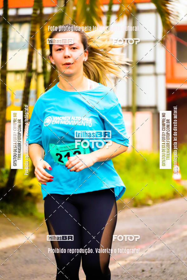 Buy your photos of the event2 Viacredi Alto Vale em Movimento on Fotop