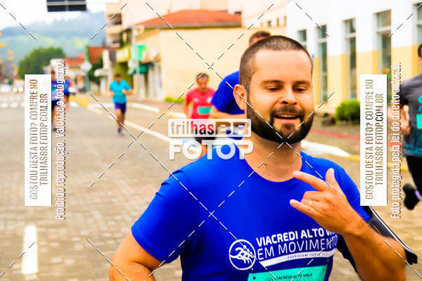 Buy your photos of the event2 Viacredi Alto Vale em Movimento on Fotop