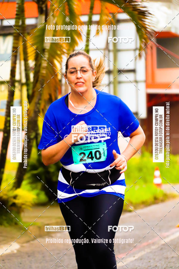 Buy your photos of the event2 Viacredi Alto Vale em Movimento on Fotop