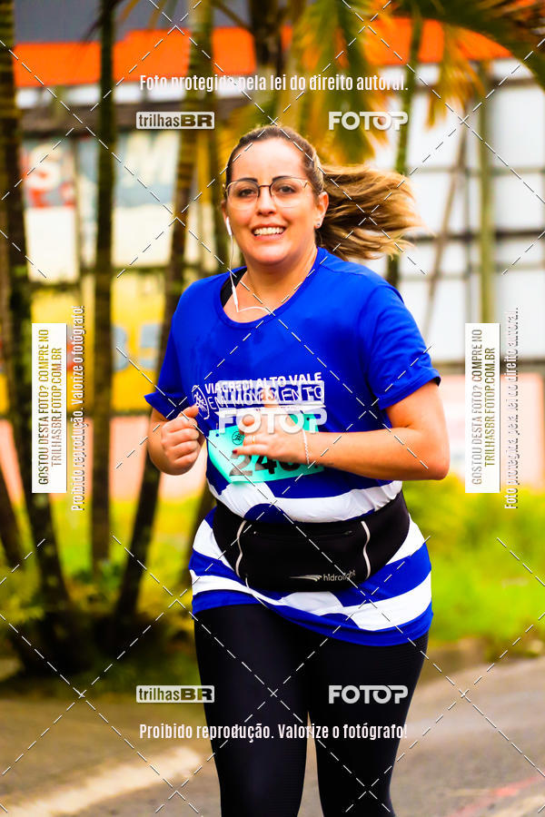Buy your photos of the event2 Viacredi Alto Vale em Movimento on Fotop