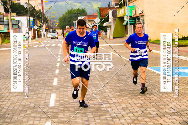 Buy your photos of the event2 Viacredi Alto Vale em Movimento on Fotop