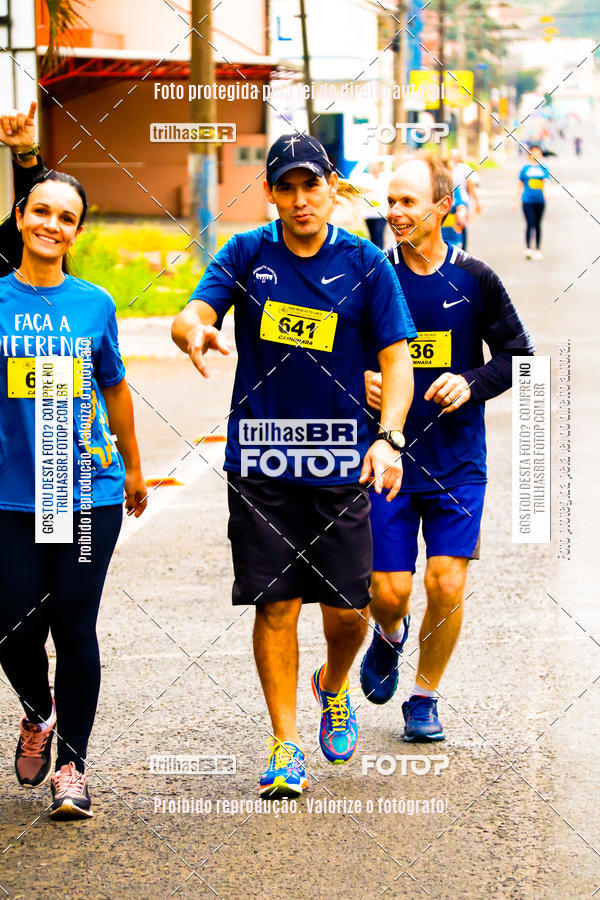 Buy your photos of the event2 Viacredi Alto Vale em Movimento on Fotop