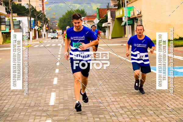 Buy your photos of the event2 Viacredi Alto Vale em Movimento on Fotop