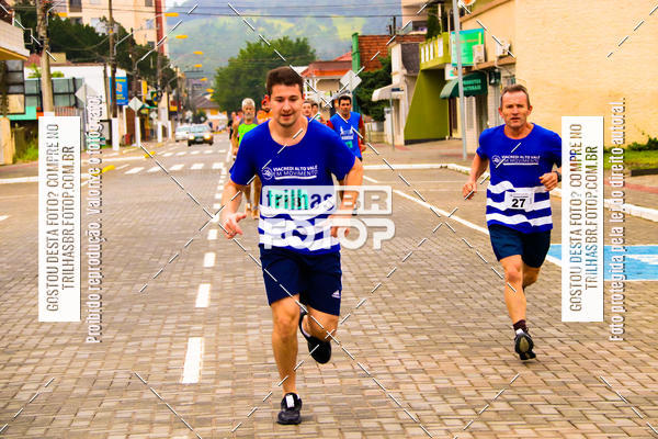 Buy your photos of the event2 Viacredi Alto Vale em Movimento on Fotop