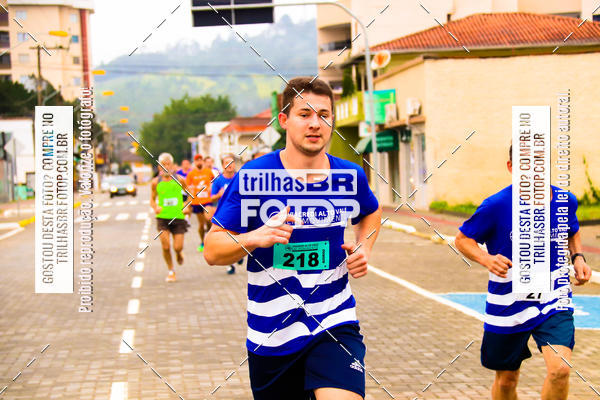 Buy your photos of the event2 Viacredi Alto Vale em Movimento on Fotop