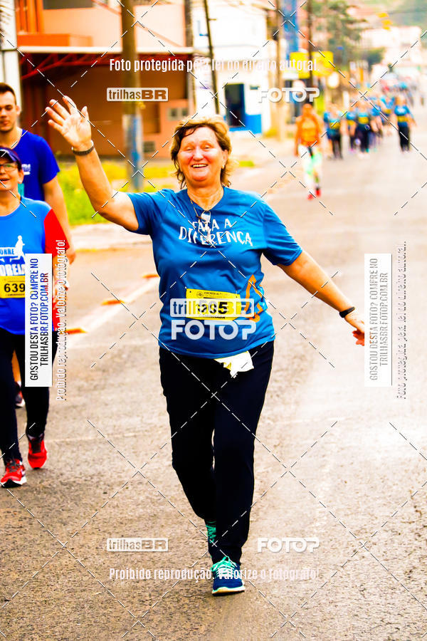 Buy your photos of the event2 Viacredi Alto Vale em Movimento on Fotop