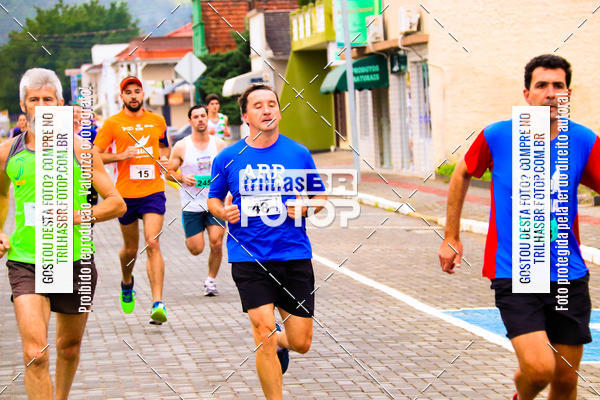 Buy your photos of the event2 Viacredi Alto Vale em Movimento on Fotop