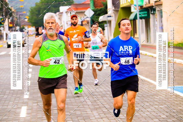 Buy your photos of the event2 Viacredi Alto Vale em Movimento on Fotop