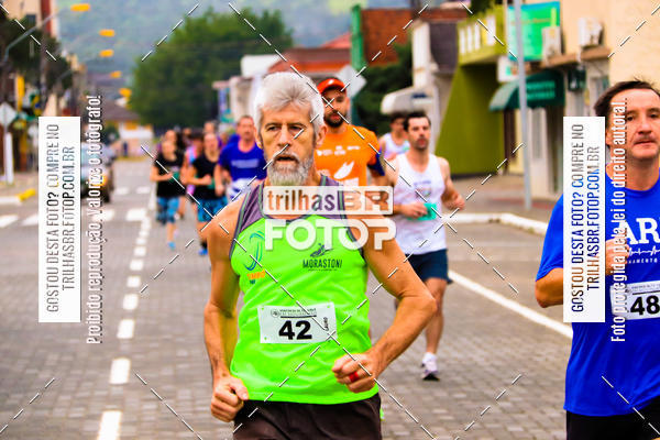 Buy your photos of the event2 Viacredi Alto Vale em Movimento on Fotop