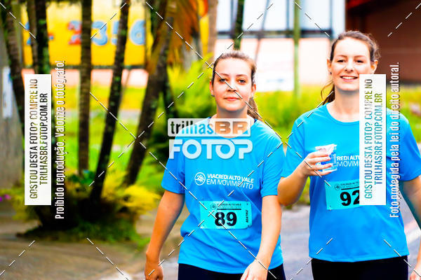 Buy your photos of the event2 Viacredi Alto Vale em Movimento on Fotop