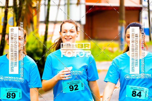 Buy your photos of the event2 Viacredi Alto Vale em Movimento on Fotop