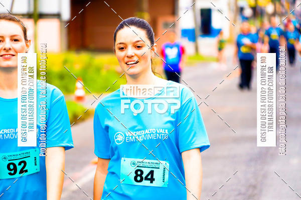 Buy your photos of the event2 Viacredi Alto Vale em Movimento on Fotop
