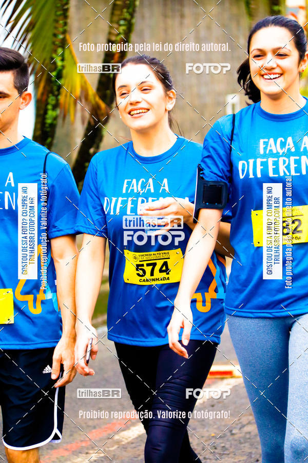Buy your photos of the event2 Viacredi Alto Vale em Movimento on Fotop