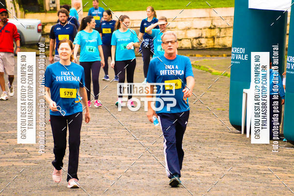 Buy your photos of the event2 Viacredi Alto Vale em Movimento on Fotop