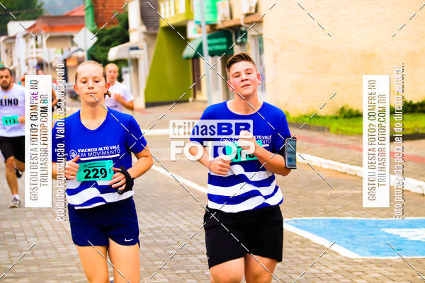 Buy your photos of the event2 Viacredi Alto Vale em Movimento on Fotop