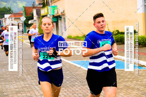 Buy your photos of the event2 Viacredi Alto Vale em Movimento on Fotop