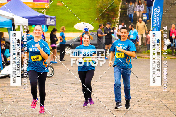 Buy your photos of the event2 Viacredi Alto Vale em Movimento on Fotop