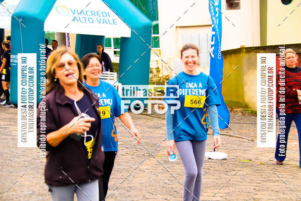 Buy your photos of the event2 Viacredi Alto Vale em Movimento on Fotop