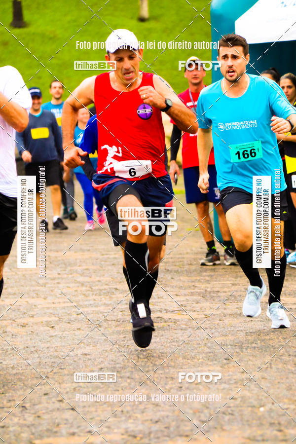 Buy your photos of the event2 Viacredi Alto Vale em Movimento on Fotop