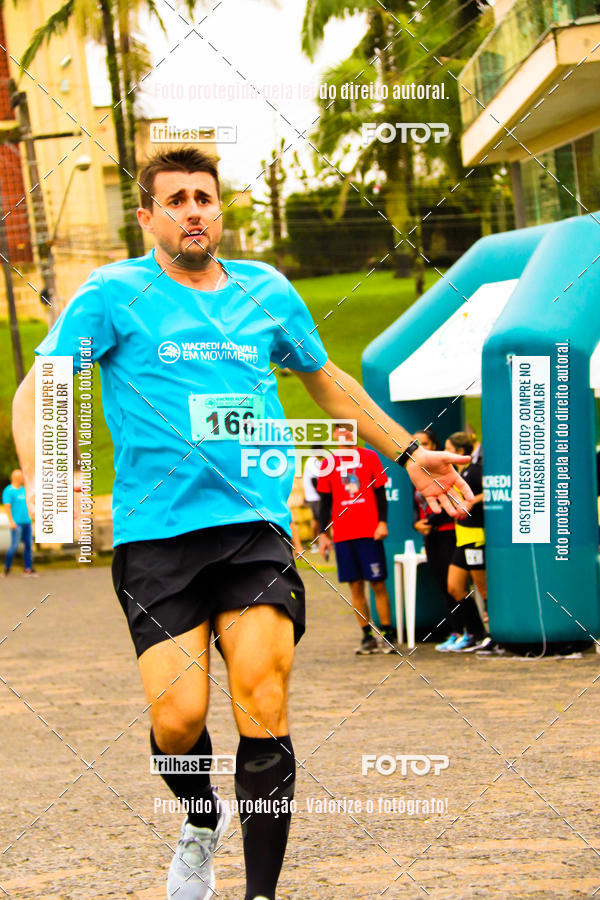 Buy your photos of the event2 Viacredi Alto Vale em Movimento on Fotop