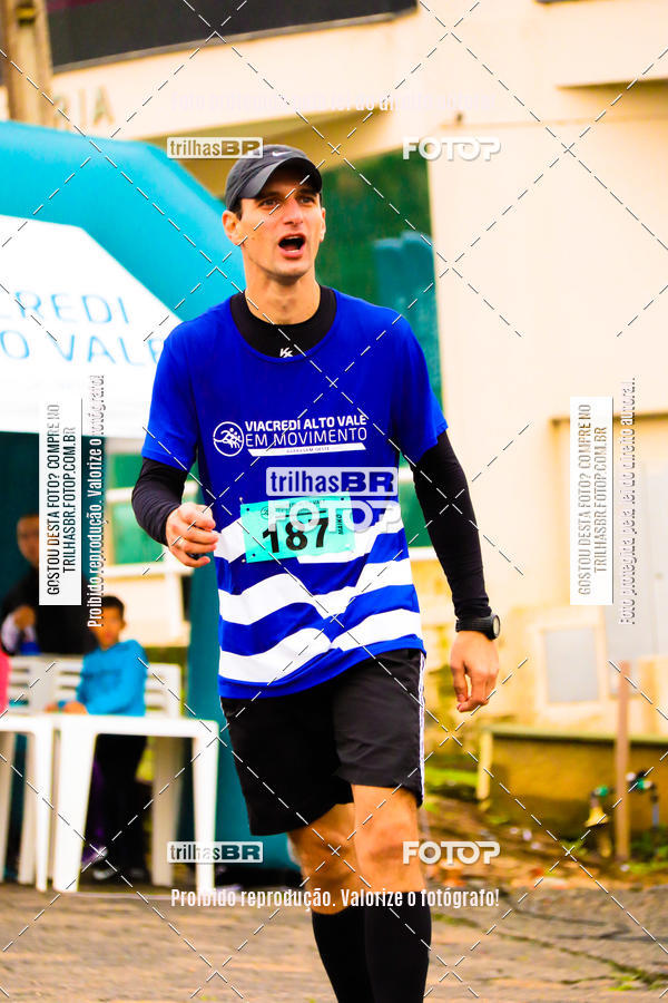 Buy your photos of the event2 Viacredi Alto Vale em Movimento on Fotop