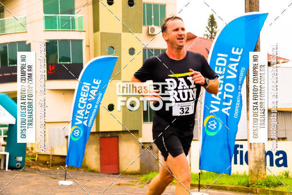 Buy your photos of the event2 Viacredi Alto Vale em Movimento on Fotop
