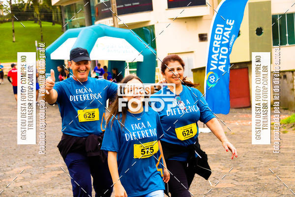 Buy your photos of the event2 Viacredi Alto Vale em Movimento on Fotop