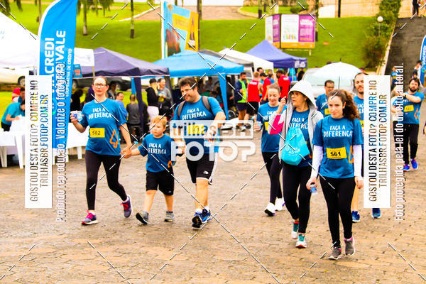 Buy your photos of the event2 Viacredi Alto Vale em Movimento on Fotop