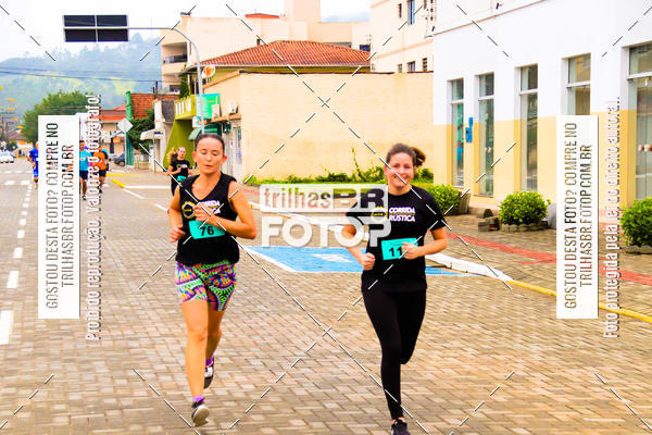 Buy your photos of the event2 Viacredi Alto Vale em Movimento on Fotop