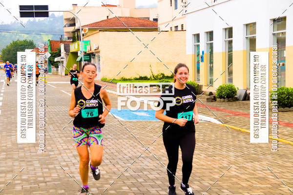 Buy your photos of the event2 Viacredi Alto Vale em Movimento on Fotop