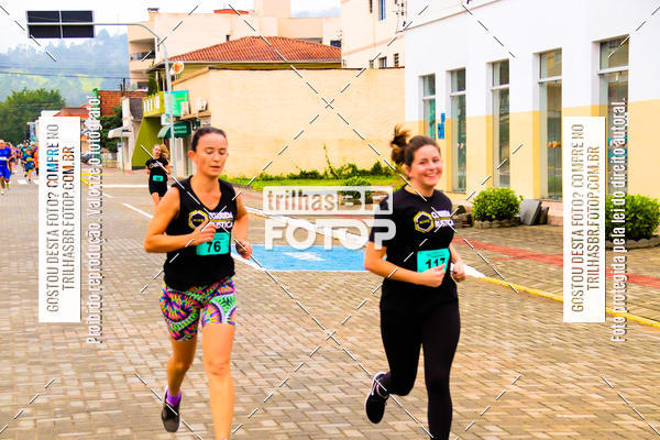 Buy your photos of the event2 Viacredi Alto Vale em Movimento on Fotop