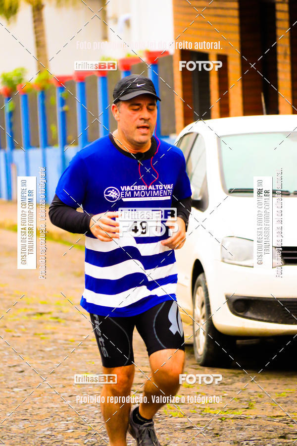 Buy your photos of the event2 Viacredi Alto Vale em Movimento on Fotop