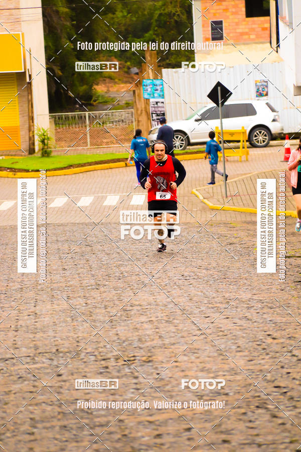 Buy your photos of the event2 Viacredi Alto Vale em Movimento on Fotop