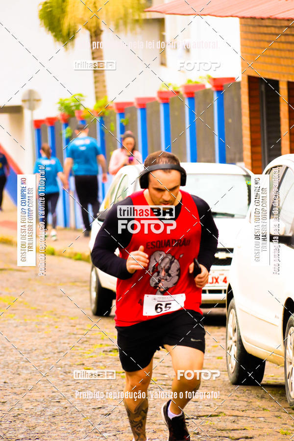 Buy your photos of the event2 Viacredi Alto Vale em Movimento on Fotop