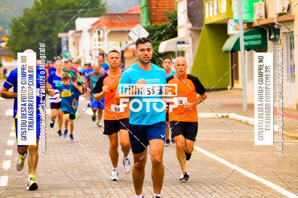 Buy your photos of the event2 Viacredi Alto Vale em Movimento on Fotop