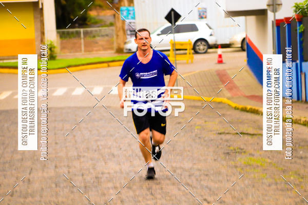 Buy your photos of the event2 Viacredi Alto Vale em Movimento on Fotop