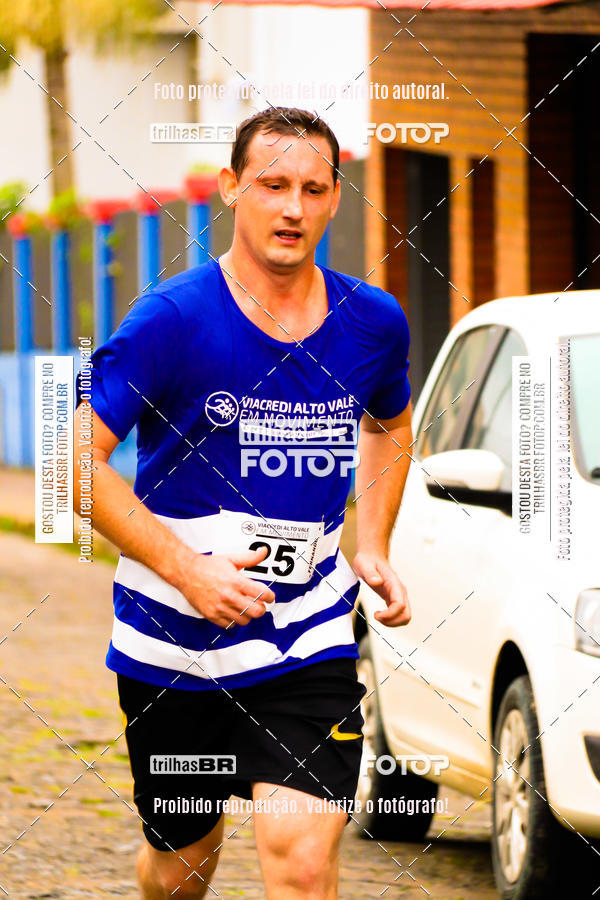 Buy your photos of the event2 Viacredi Alto Vale em Movimento on Fotop