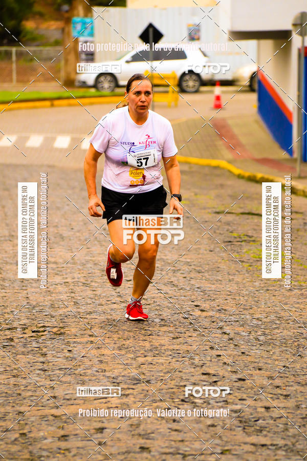 Buy your photos of the event2 Viacredi Alto Vale em Movimento on Fotop