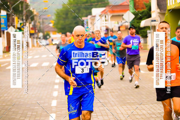 Buy your photos of the event2 Viacredi Alto Vale em Movimento on Fotop