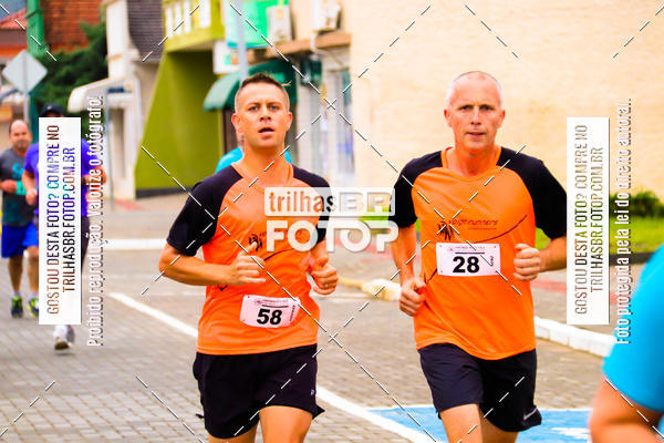 Buy your photos of the event2 Viacredi Alto Vale em Movimento on Fotop