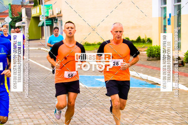 Buy your photos of the event2 Viacredi Alto Vale em Movimento on Fotop