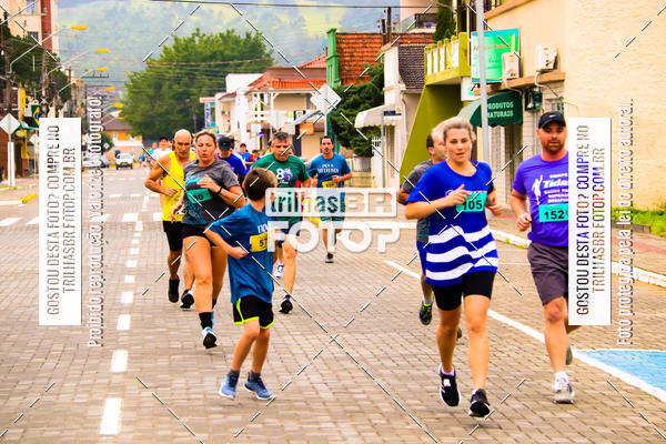 Buy your photos of the event2 Viacredi Alto Vale em Movimento on Fotop