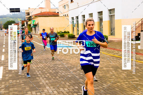 Buy your photos of the event2 Viacredi Alto Vale em Movimento on Fotop