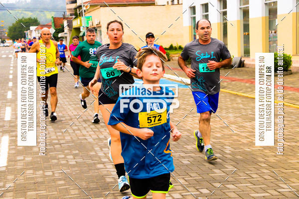 Buy your photos of the event2 Viacredi Alto Vale em Movimento on Fotop