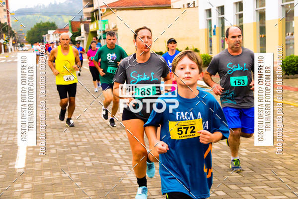 Buy your photos of the event2 Viacredi Alto Vale em Movimento on Fotop