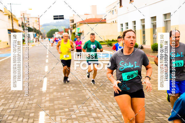 Buy your photos of the event2 Viacredi Alto Vale em Movimento on Fotop