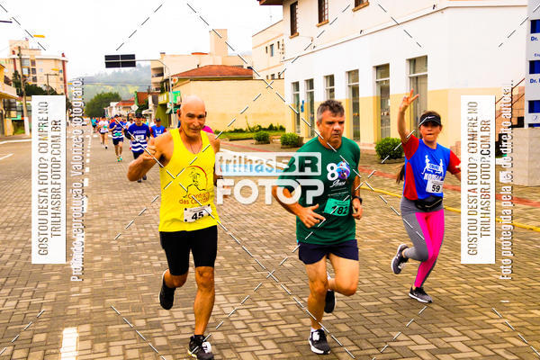 Buy your photos of the event2 Viacredi Alto Vale em Movimento on Fotop