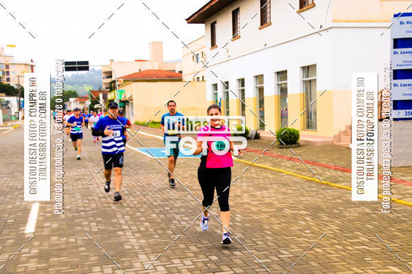 Buy your photos of the event2 Viacredi Alto Vale em Movimento on Fotop